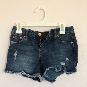 low-waisted denim ripped shorts